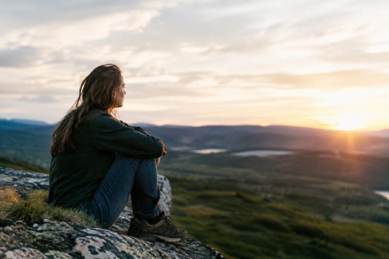finding light in the shadows understanding grief and its healing journey MQ1waj