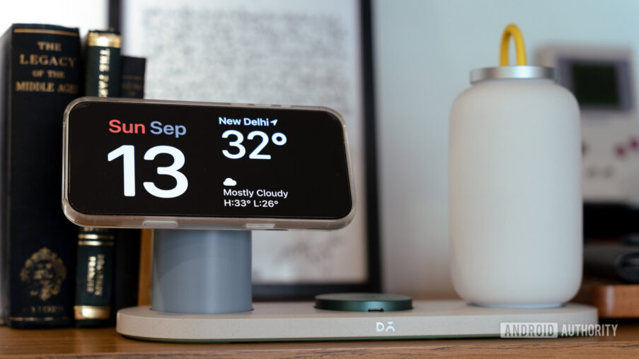 ive tested dozens of wireless chargers this is the first one i actually want to keep using 4d8YVo