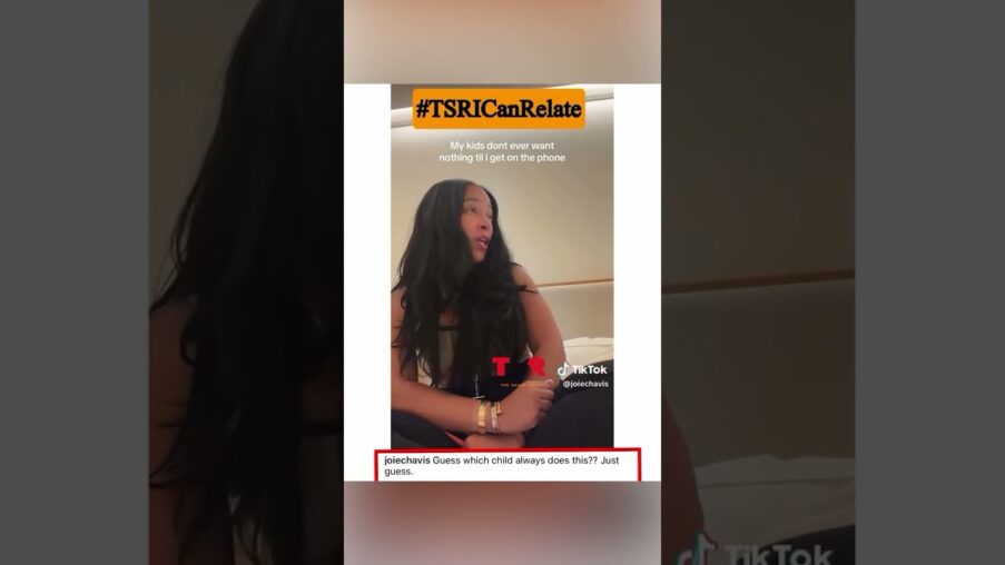 joie chavis said wait until shes off the phone ZC51ZO