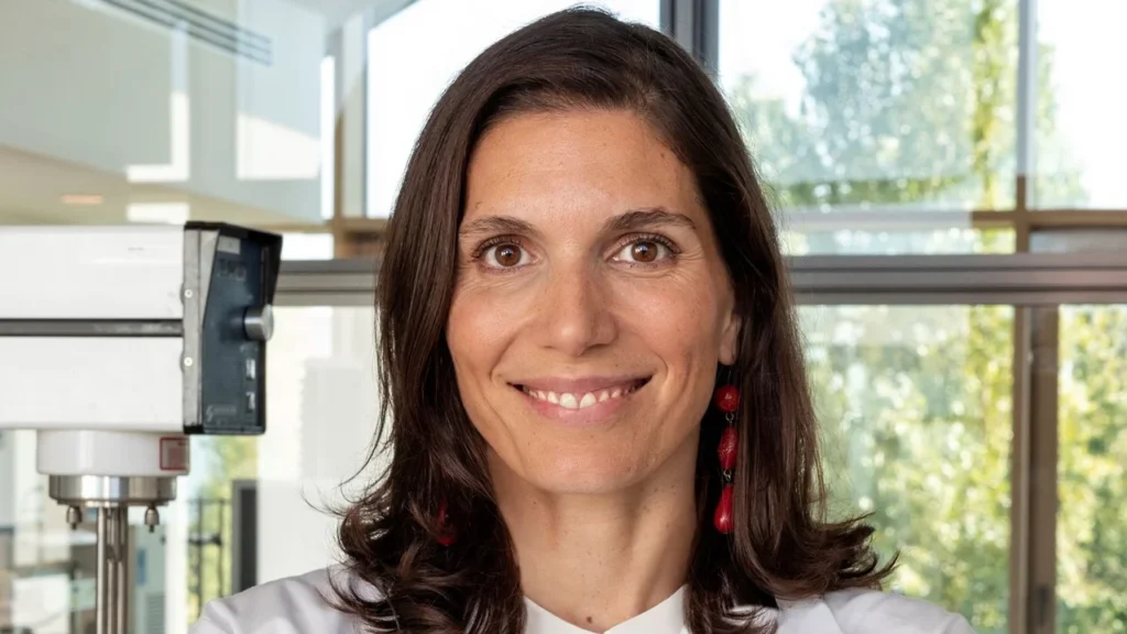 scientist eve merinville says skincare isnt a math competition and why less can equal more LTSYQa