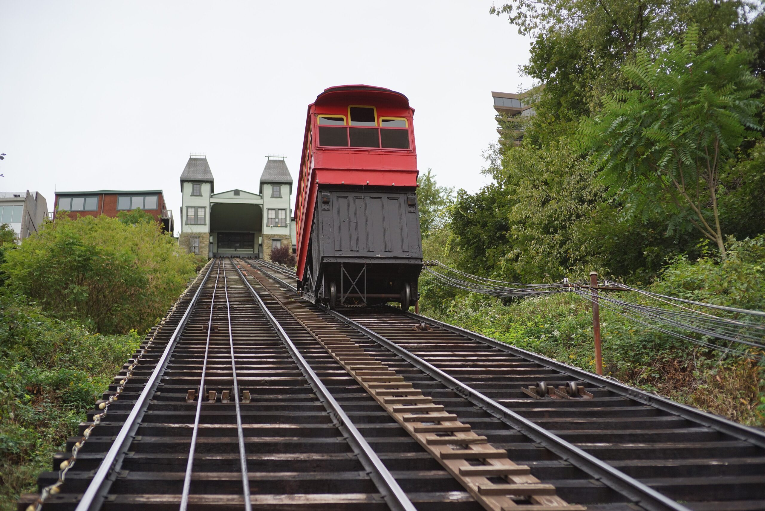 Pittsburgh Pennsylvania Channel 1380 3840px Ascending the Duquesne Incline scaled