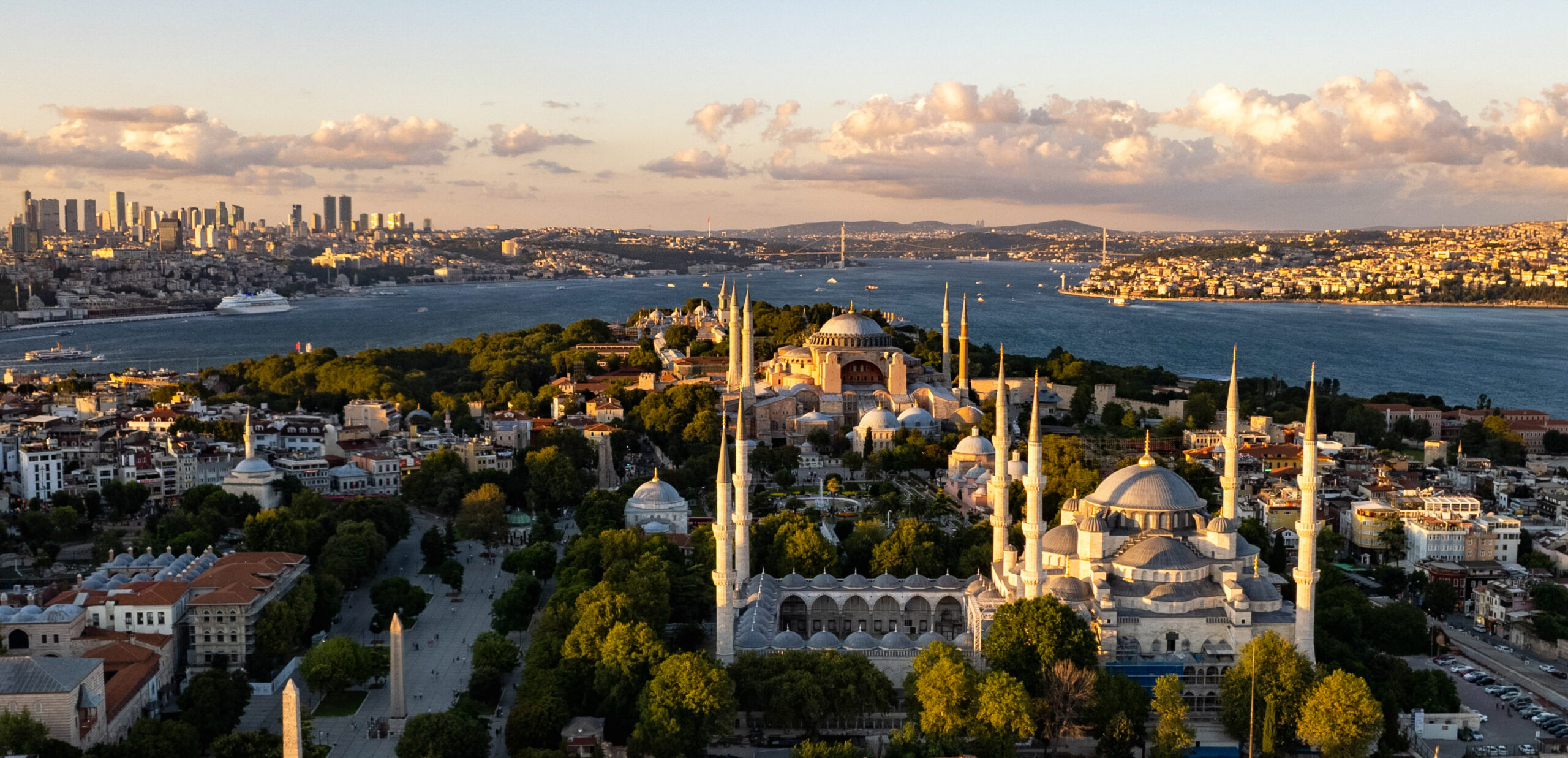 Historical peninsula and modern skyline of Istanbul 3 scaled