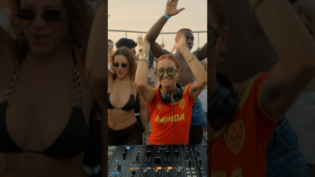 arielle free got the mixmag lab ibiza rocking to the rhythm 2SB2Nl