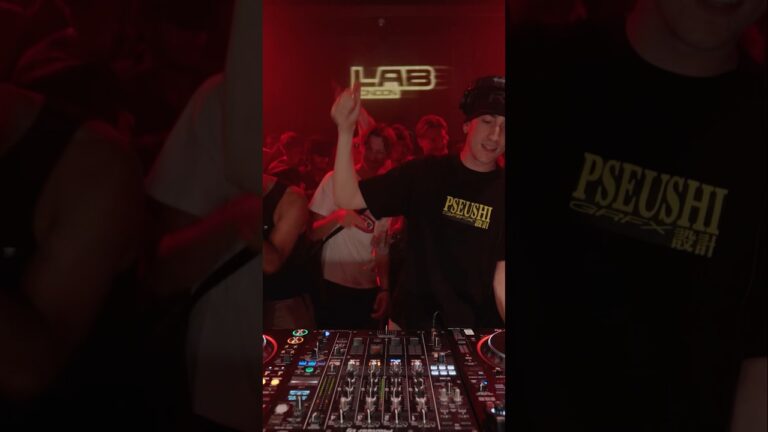 bakey in the mixmag lab serving up an hour of big wobbly basslines watch the full set 5wLhbK