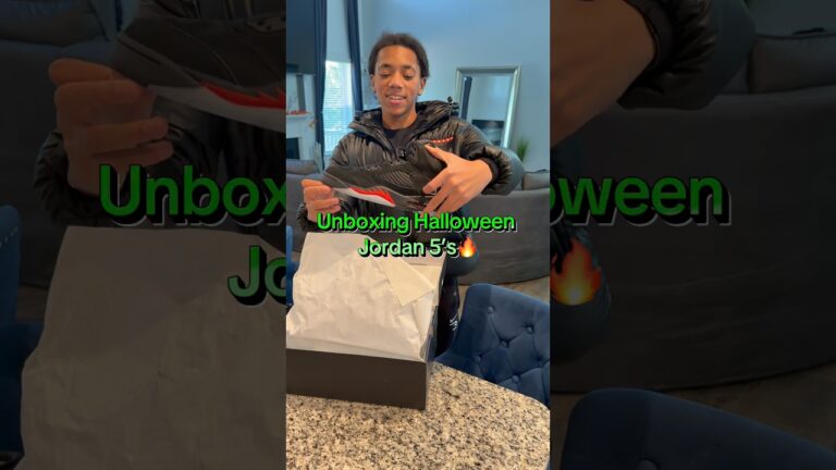js on my feet shorts hallpween jordans unboxing 4B29sM