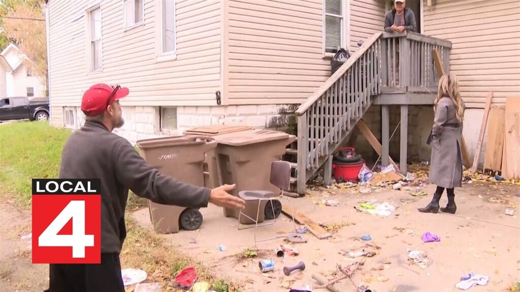neighbors fed up with garbage at nearby home in pontiac sbcmCG